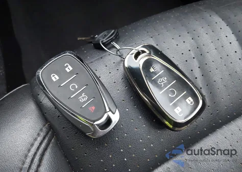 2017 Chevrolet Sonic Premier Auto из США, поврежденный, VIN 1G1JF5SB9H4124666